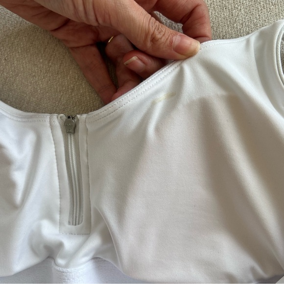 ALO Yoga Alosoft courtside tennis dress with half zip - Picture 8 of 8